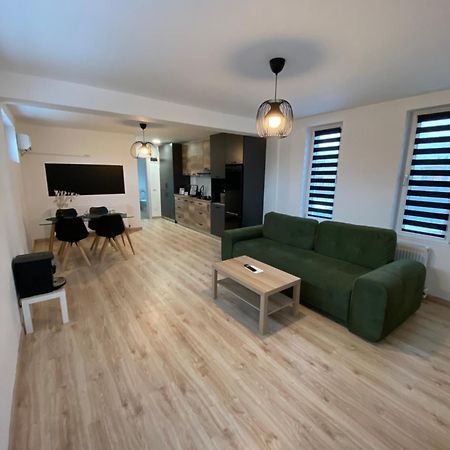 Ttt House Piteşti Exterior foto